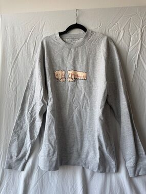 Men's Gray Graphic Crewneck Sweatshirt